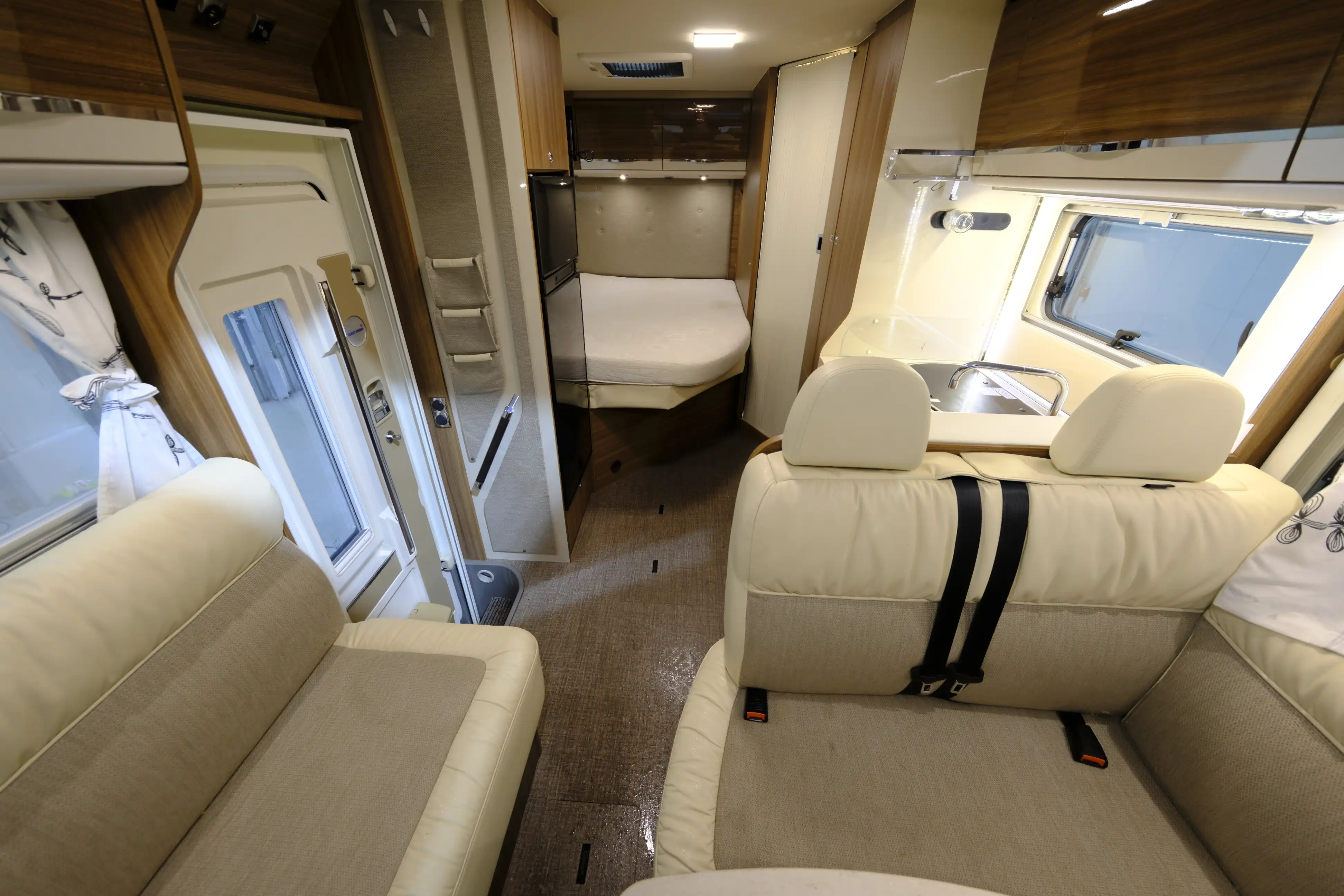 EURAMOBIL Profila T 675 SB